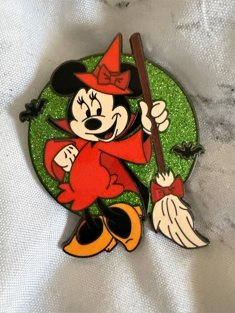 Disney | NWOT Minnie Halloween Pin